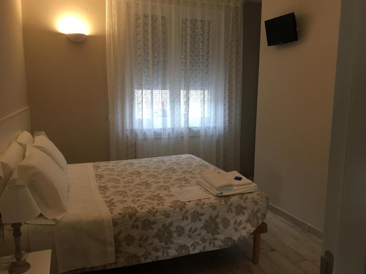La Terrazza Sul Naviglio B&B Bernate Ticino Extérieur photo
